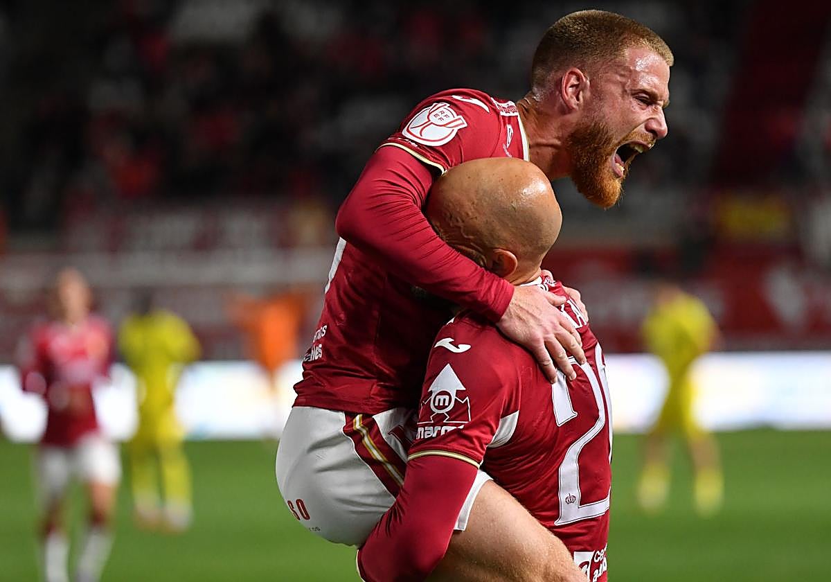 Un Real Murcia orgulloso tumba al Cádiz y sigue soñando en la Copa